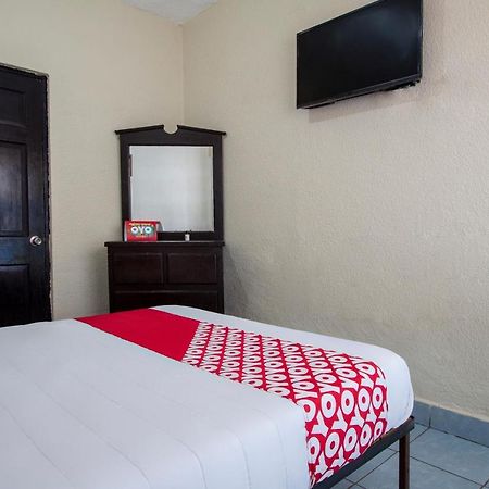 Oyo Casa De Huespedes San Jose Hotel Guaymas Exterior photo