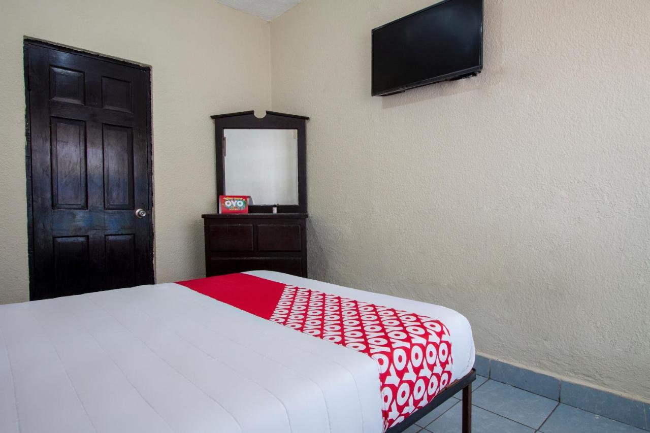 Oyo Casa De Huespedes San Jose Hotel Guaymas Exterior photo